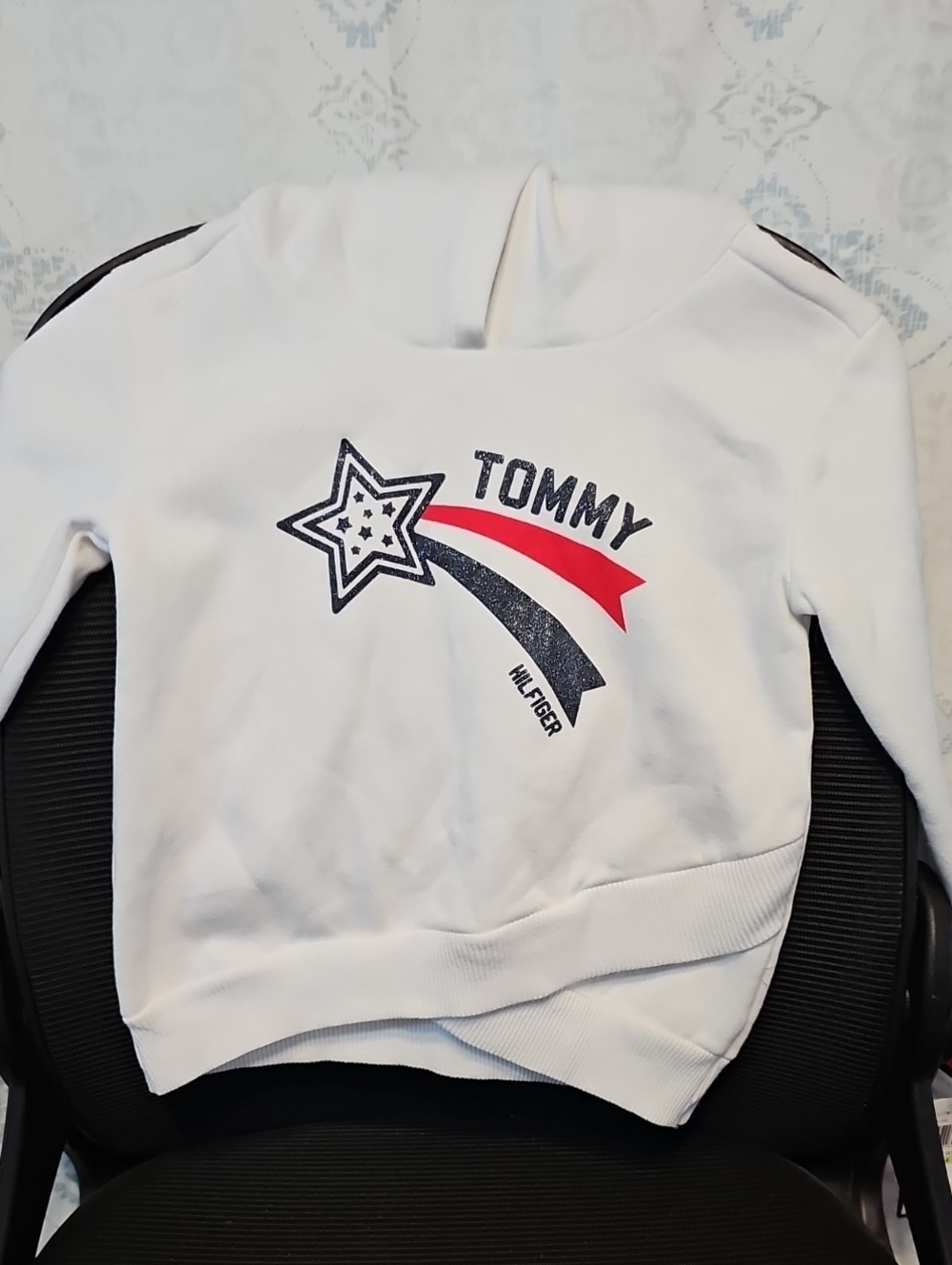 Couple Call Outs On It! Tommy Hilfiger White Hoodie